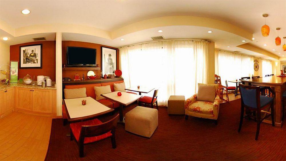 Hampton Inn Zanesville Esterno foto