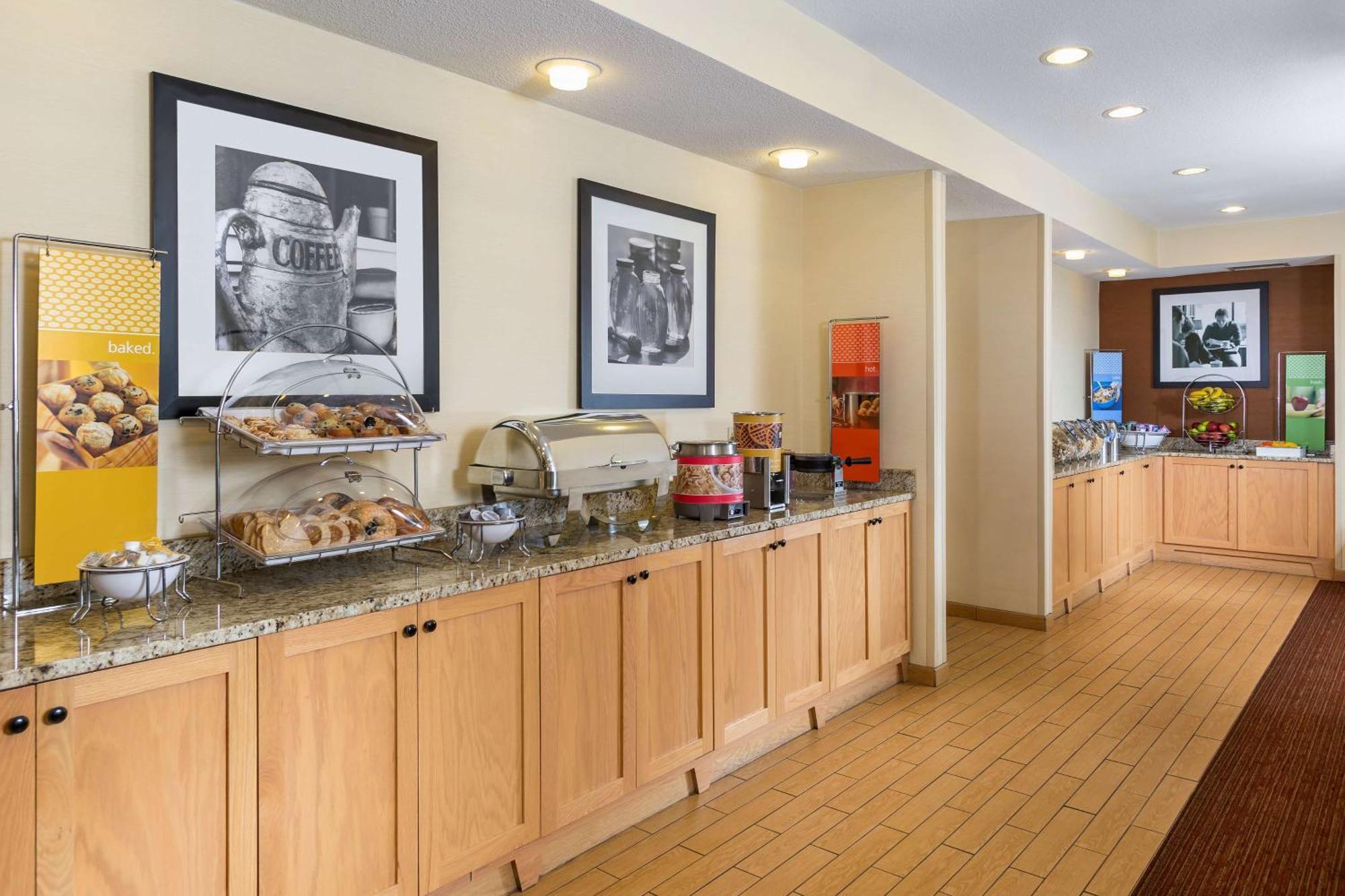 Hampton Inn Zanesville Esterno foto